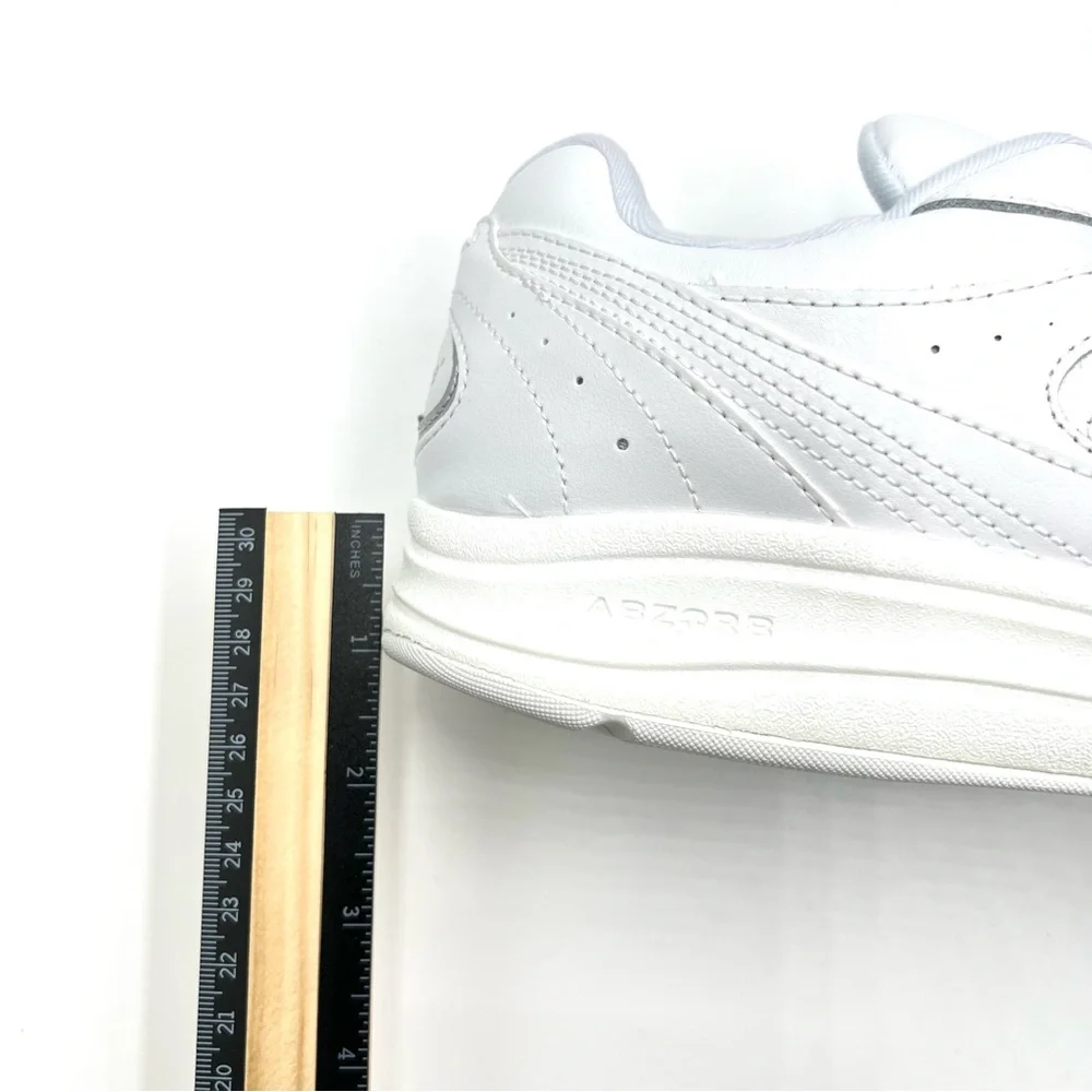 12W 12 WIDE New Balance Hook And Loop‎ 577 White Leather Walking Sneakers Shoes